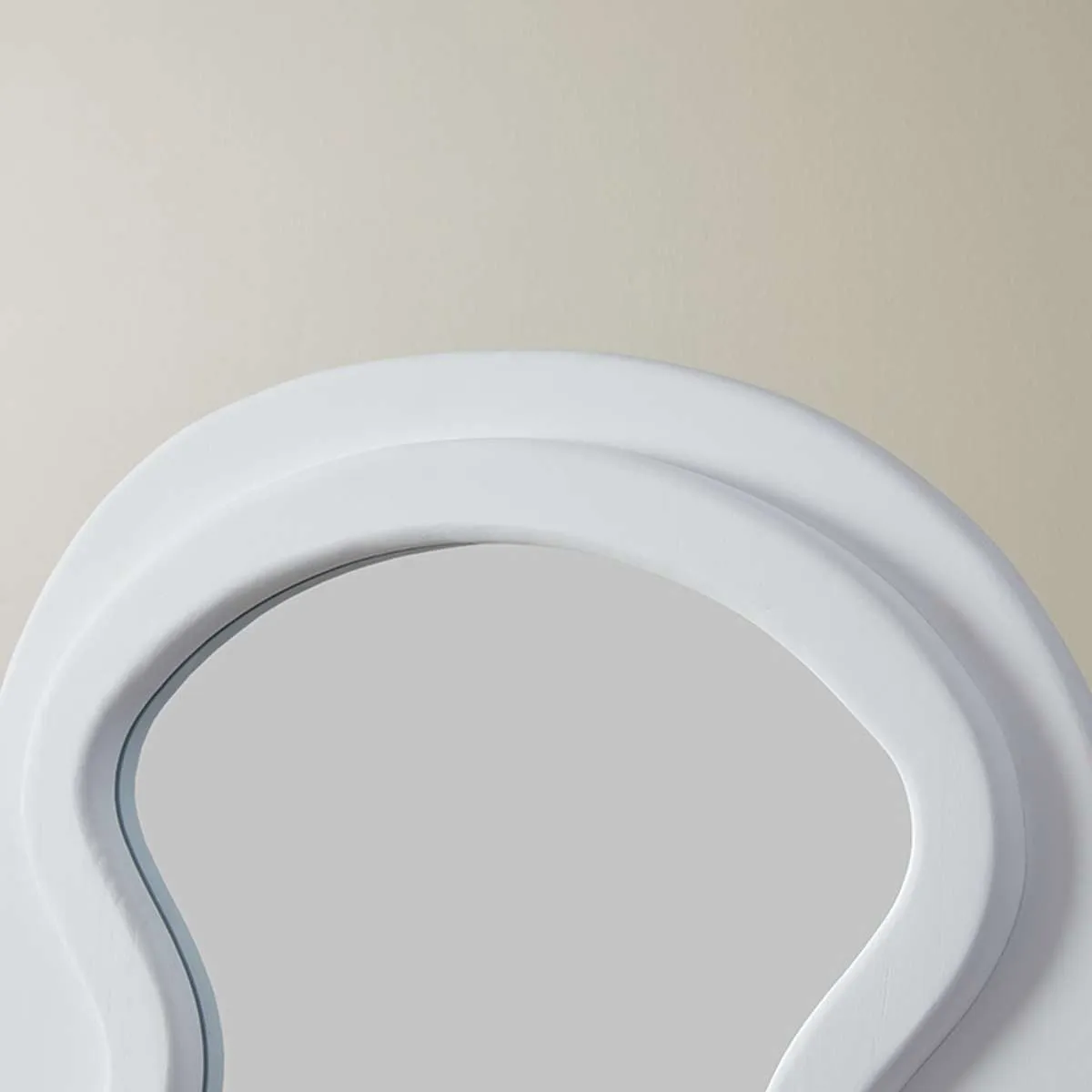 Squiggle Mirror Mocka