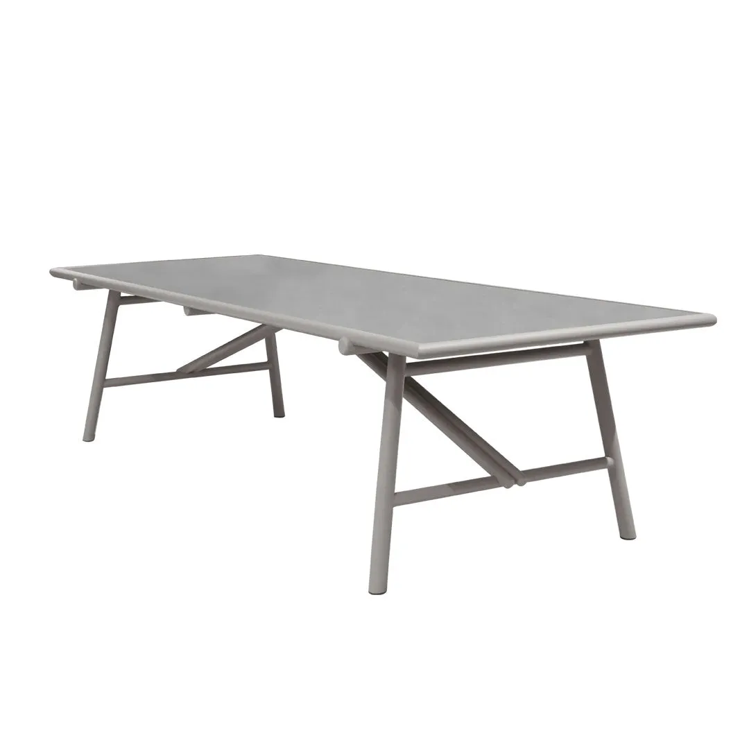 Sticks Outdoor Dining Table