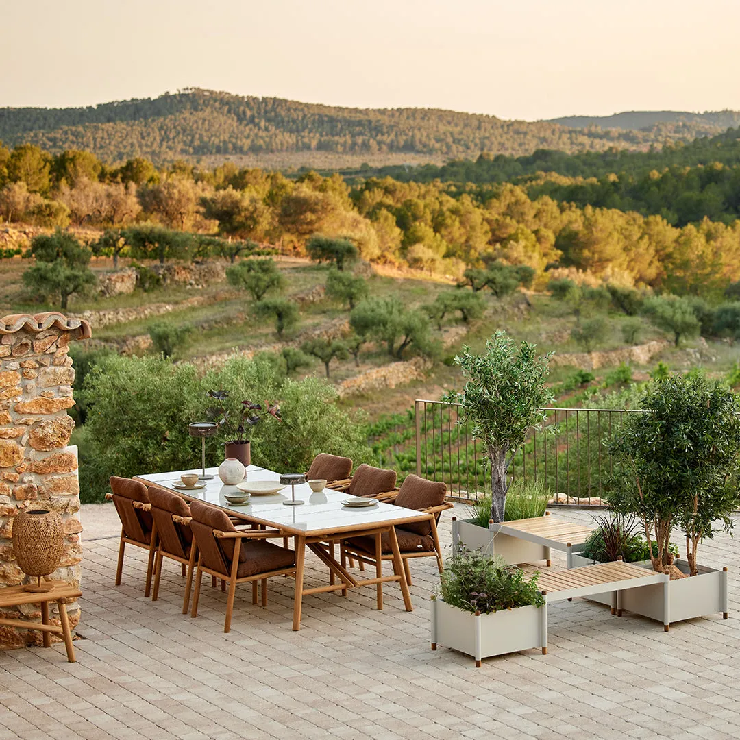 Sticks Outdoor Dining Table