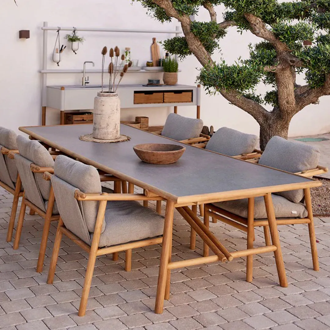 Sticks Outdoor Dining Table