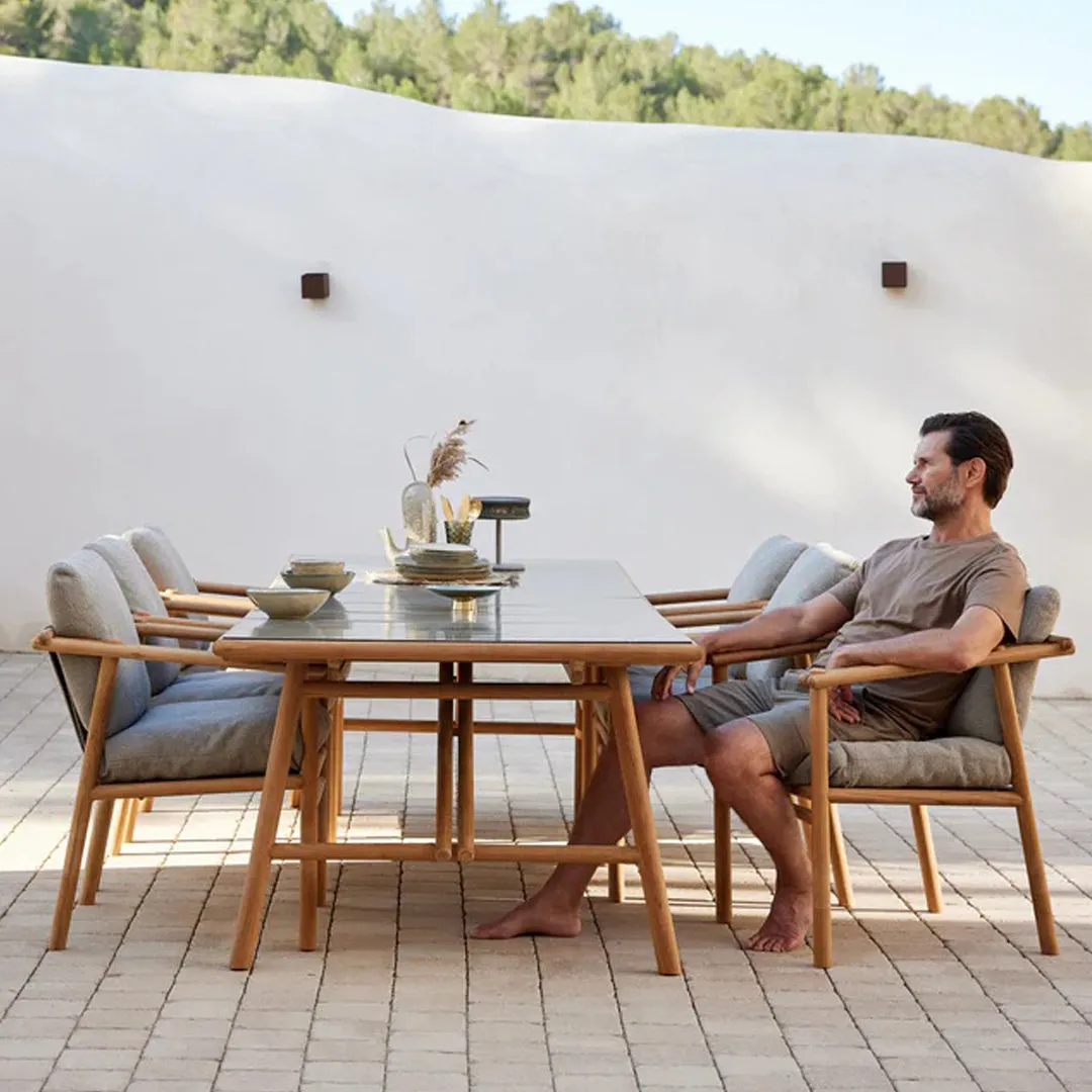Sticks Outdoor Dining Table