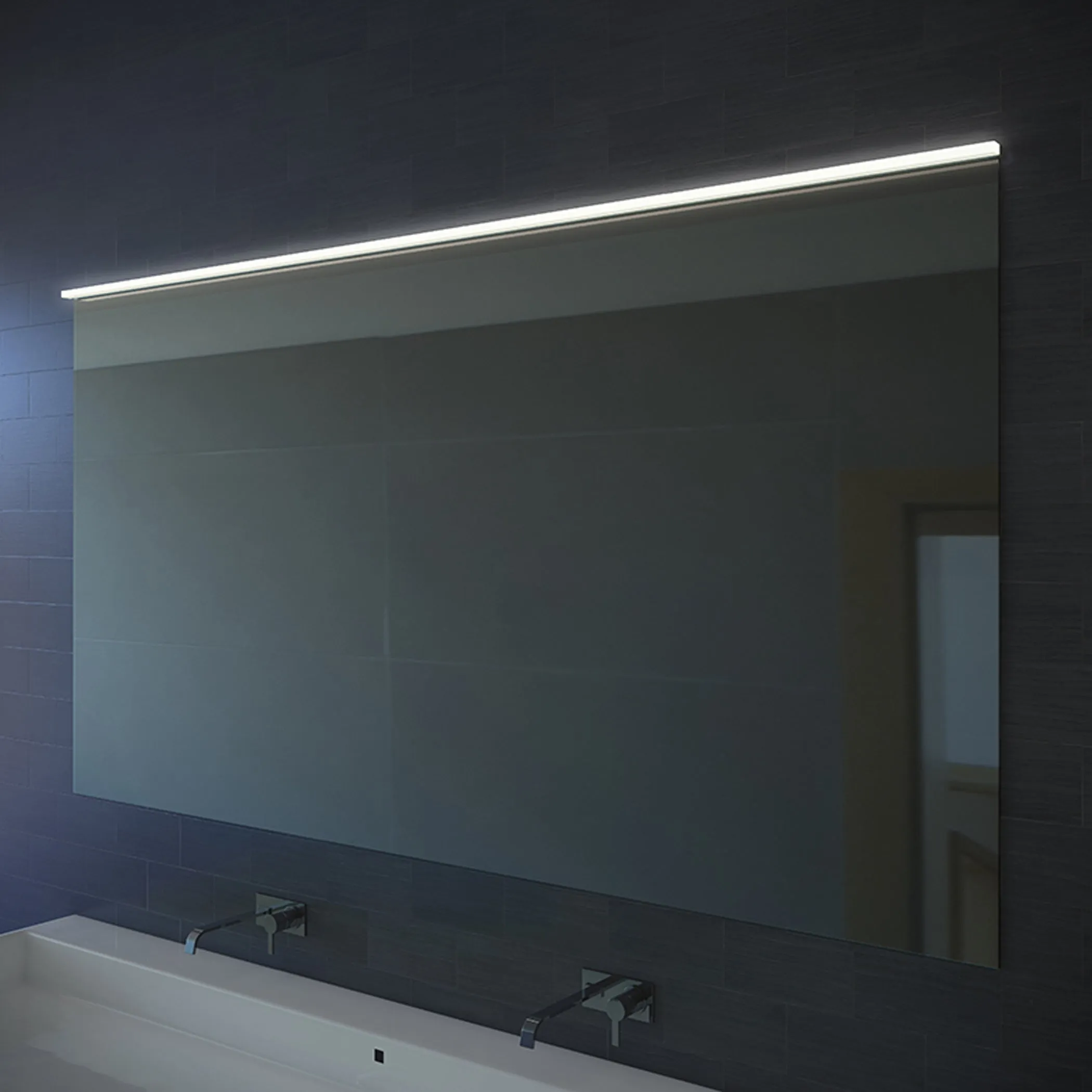 Stiletto Lungo Bathroom Vanity Light