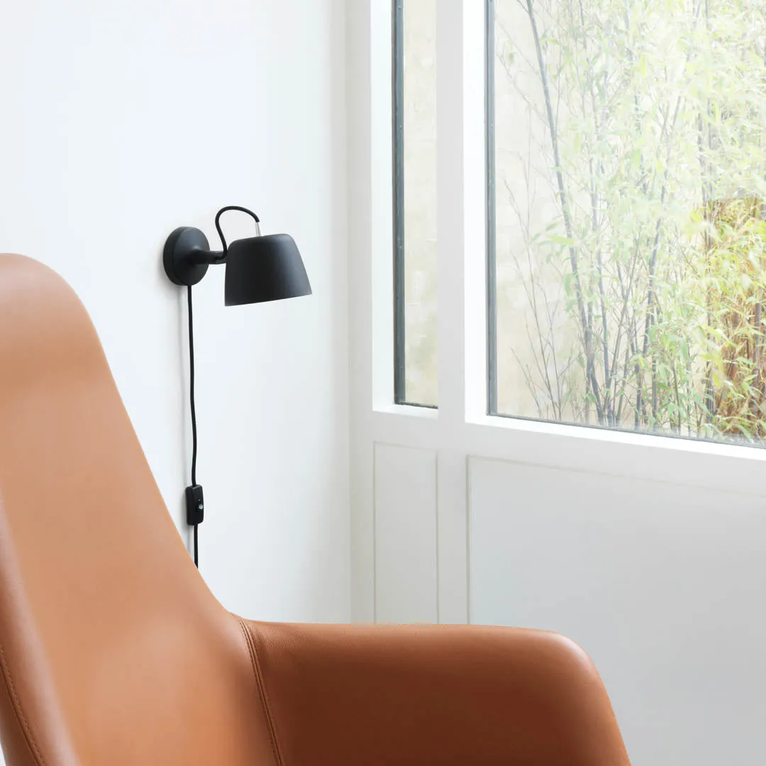Tub Wall Lamp