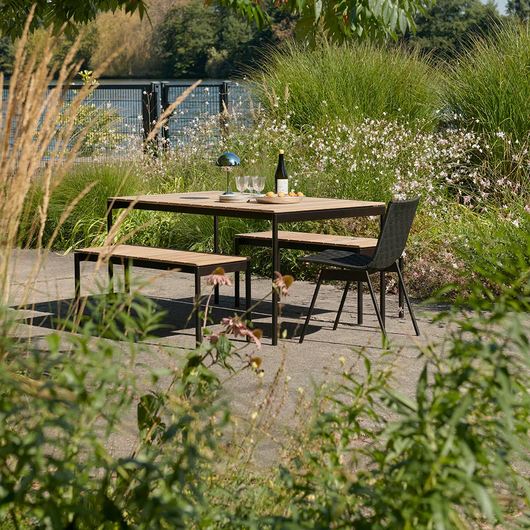 Ville AV25/AV26 Outdoor Dining Table
