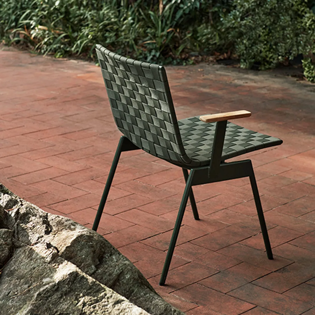 Ville AV34 Outdoor Armchair