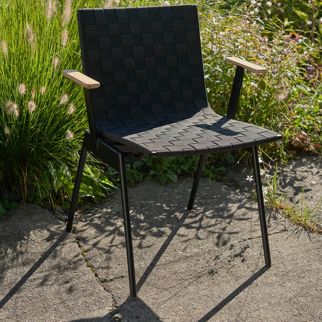 Ville AV34 Outdoor Armchair