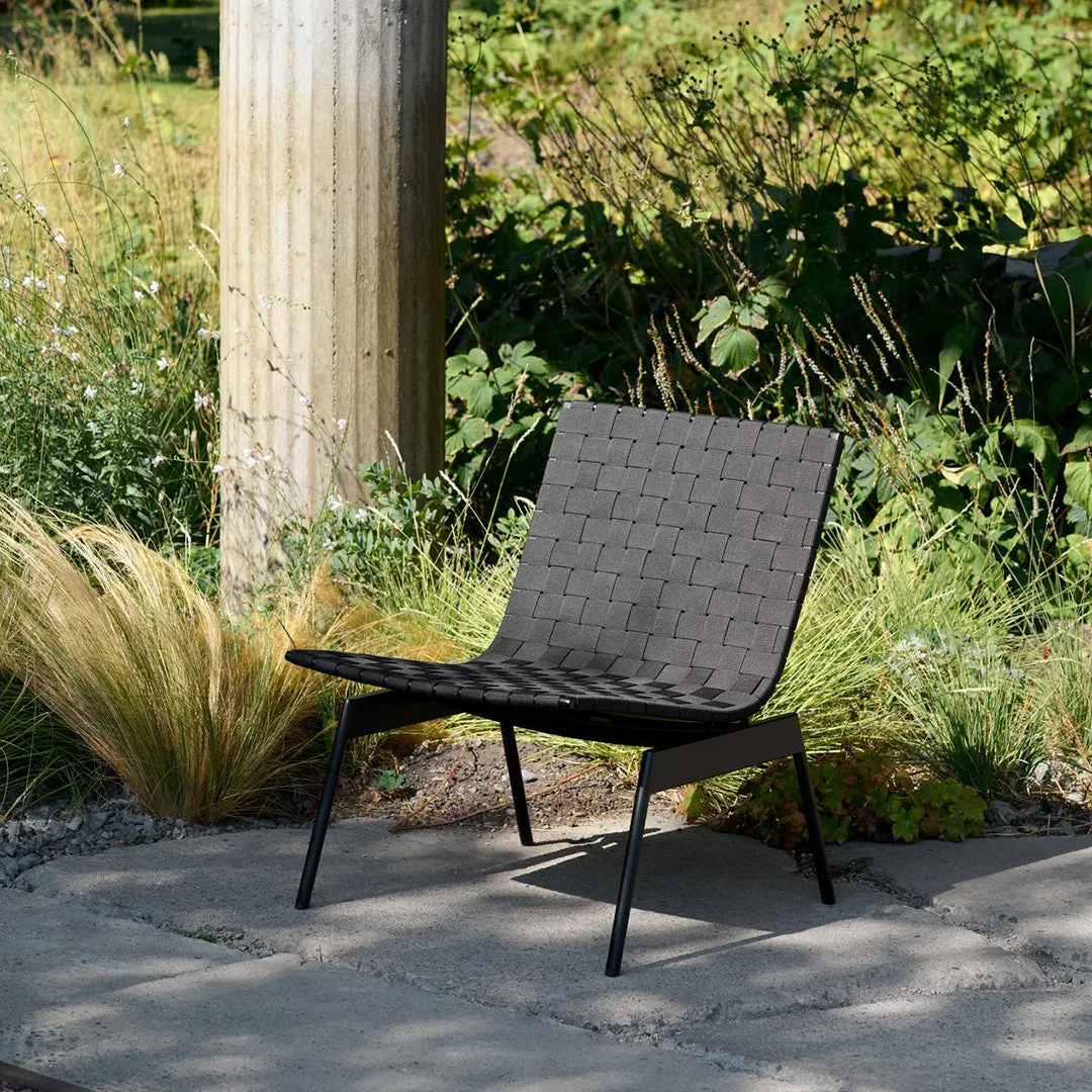 Ville AV44 Outdoor Lounge Chair - Stackable
