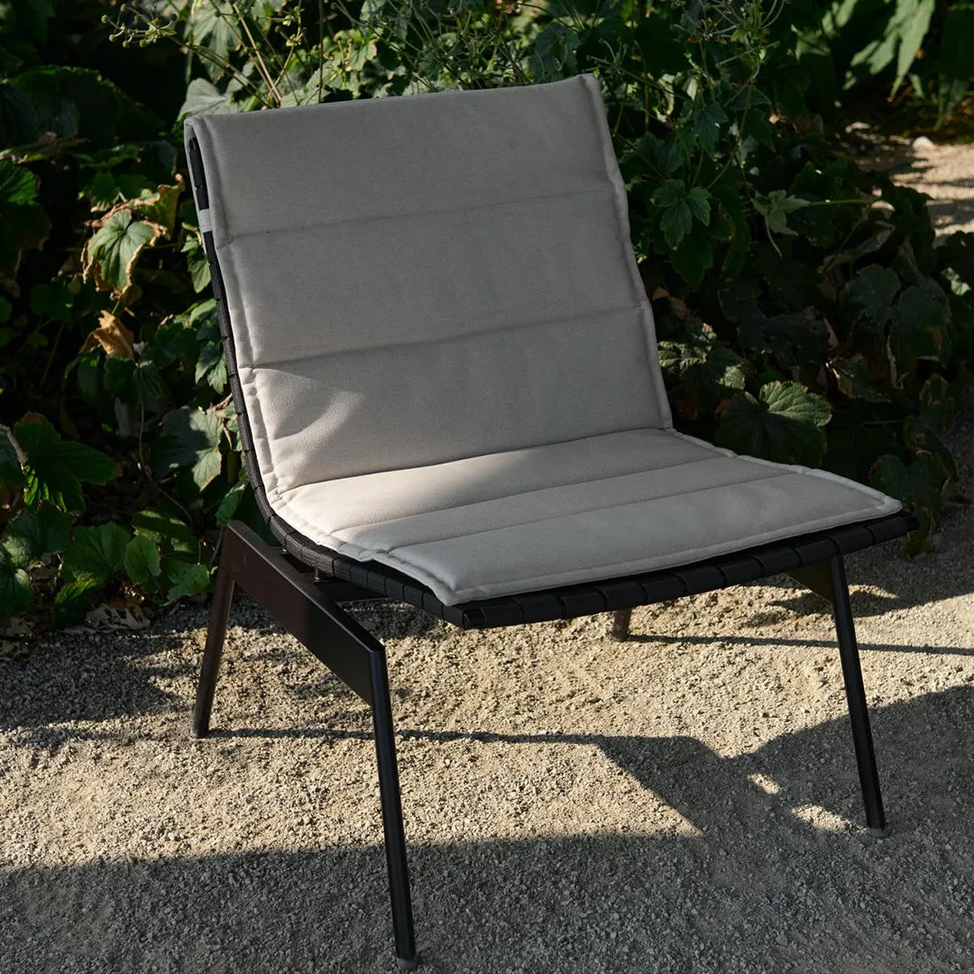 Ville AV44 Outdoor Lounge Chair - Stackable