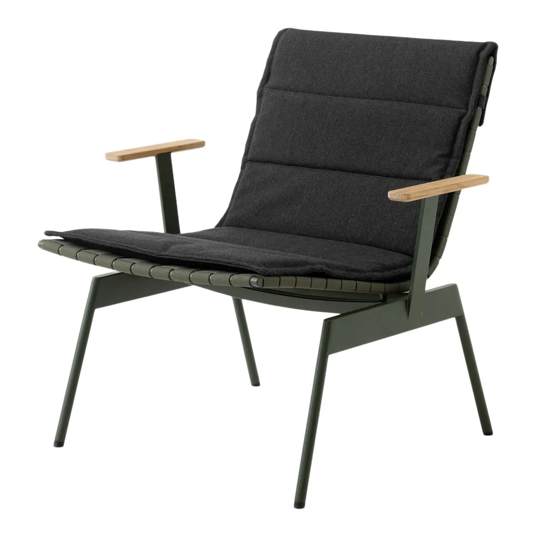Ville AV45 Outdoor Lounge Armchair - Stackable