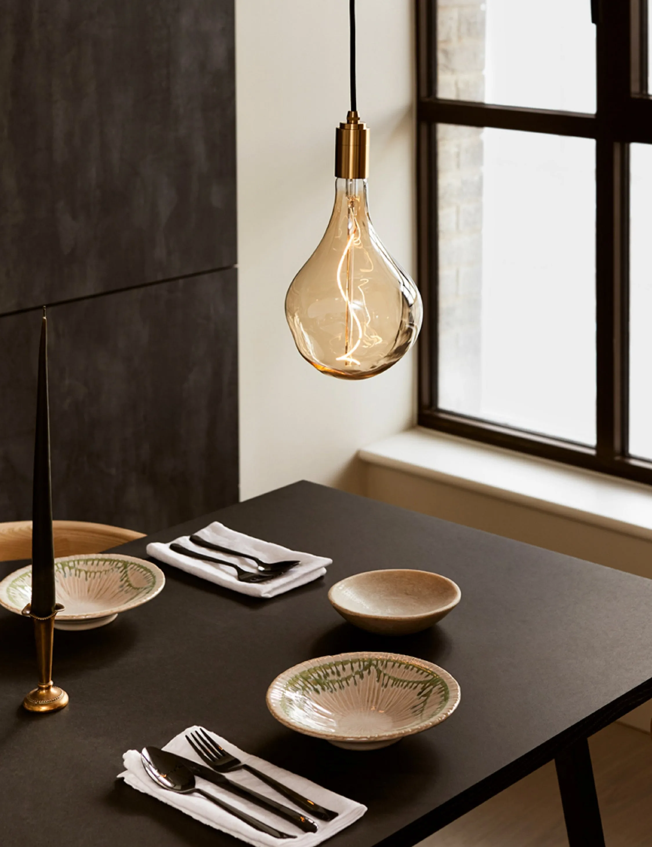 Voronoi II Pendant Light by Tala Lulu and Georgia