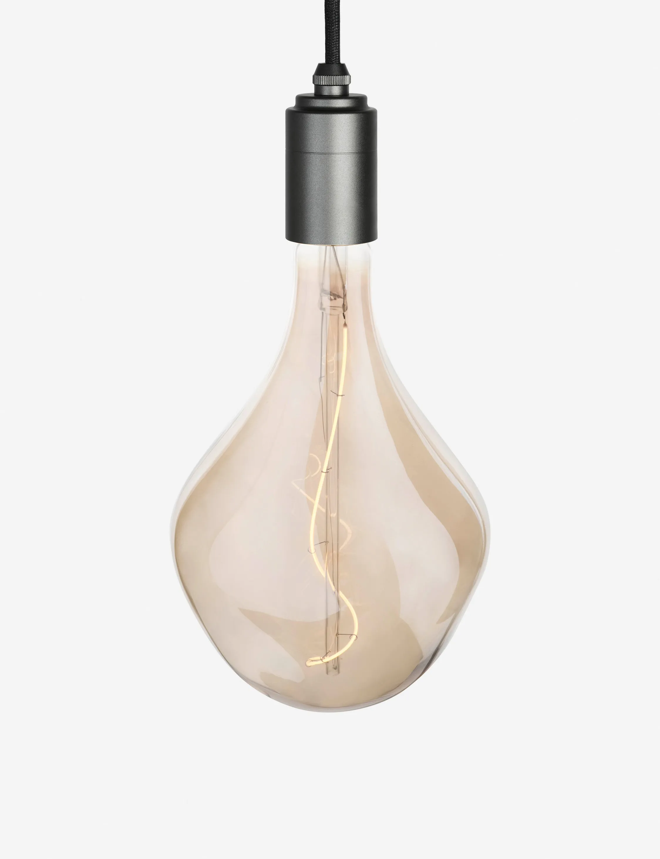 Voronoi II Pendant Light by Tala Lulu and Georgia