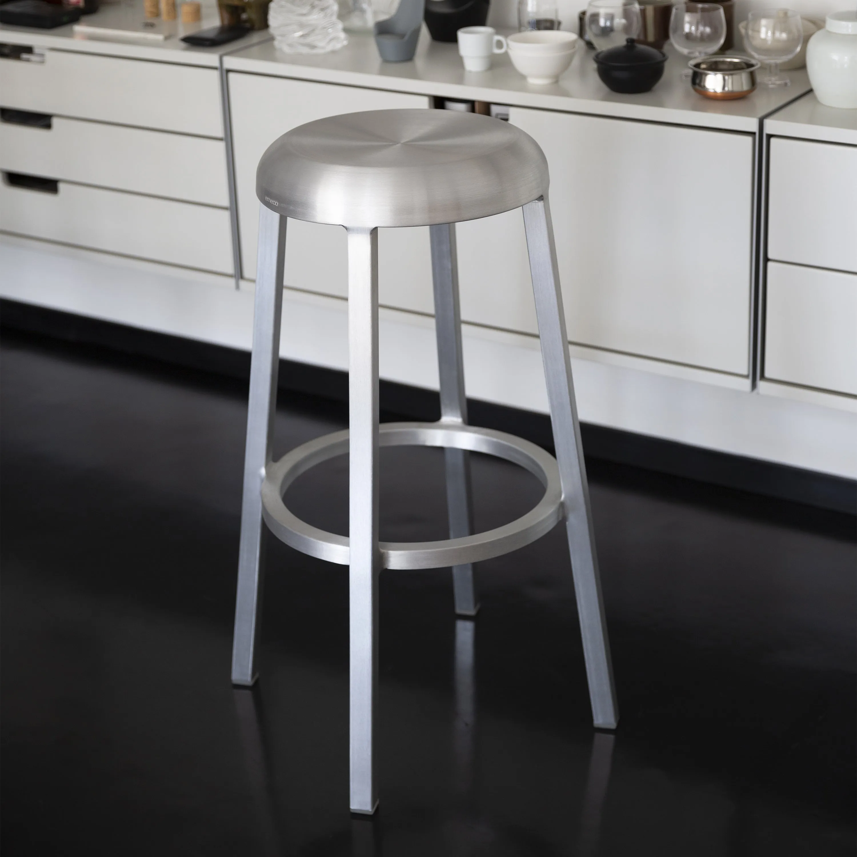 ZA Stool